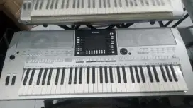 Keyboard Yamaha psr s910