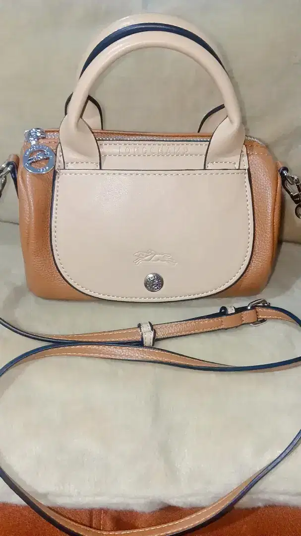 Tas longchamp jarang banget pakai