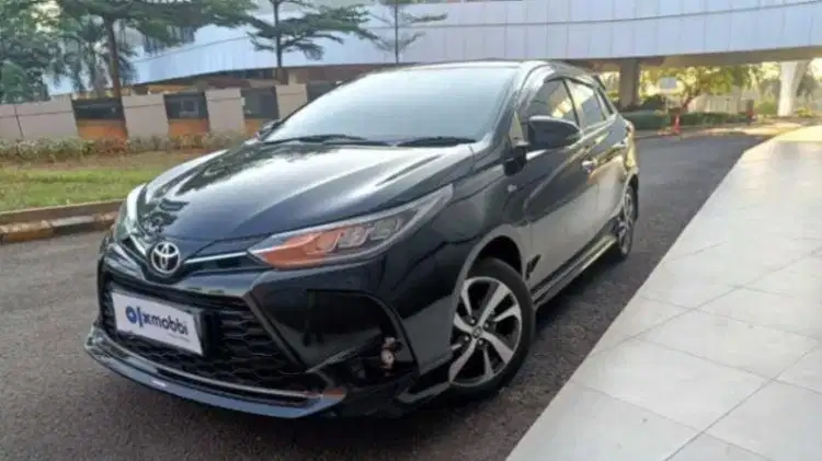 Toyota Yaris 1.5 S Bensin-AT 2021 Hitam KZG