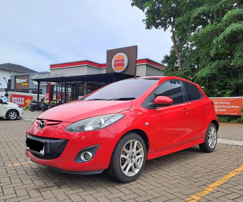 MAZDA 2 SPORT 1.5 AT MATIC 2012 MERAH , KM 113RB