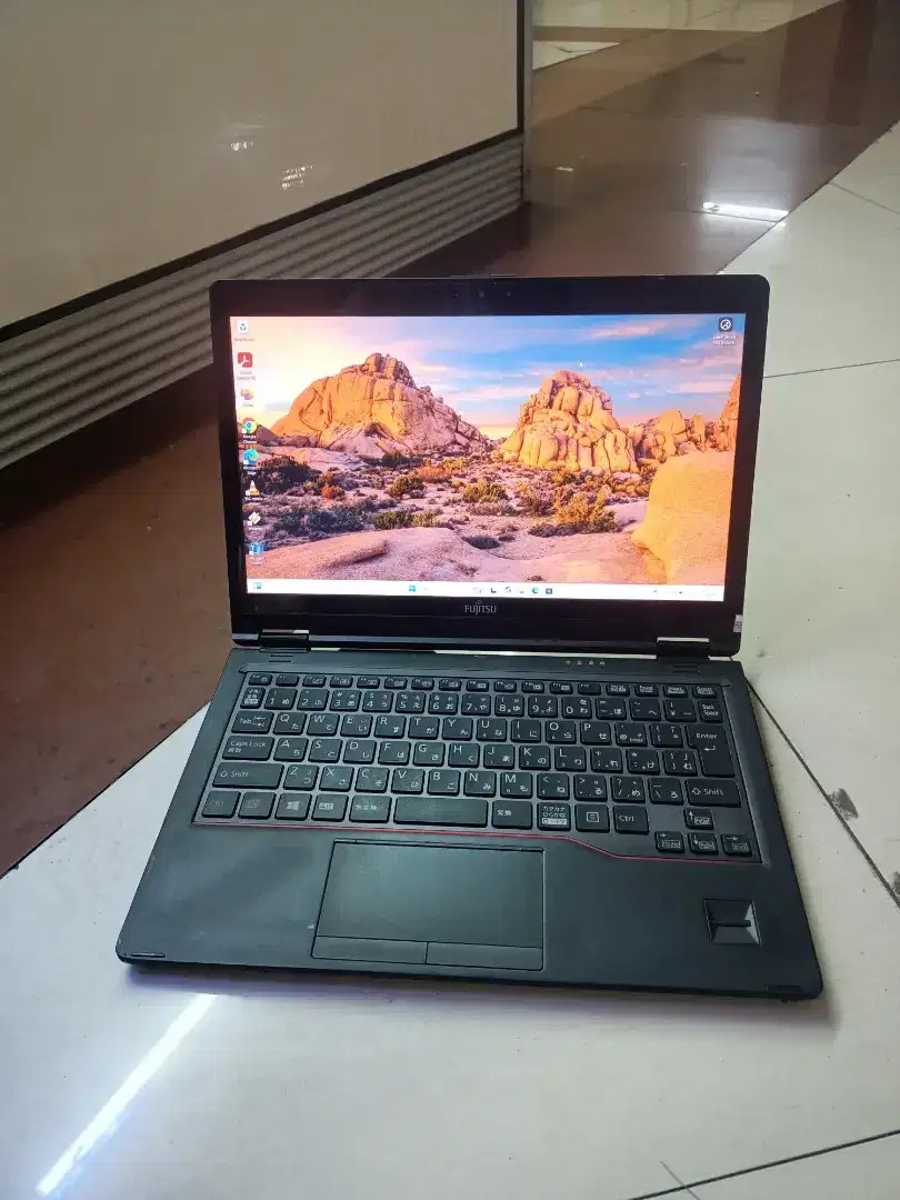 laptop Fujitsu intel core i7