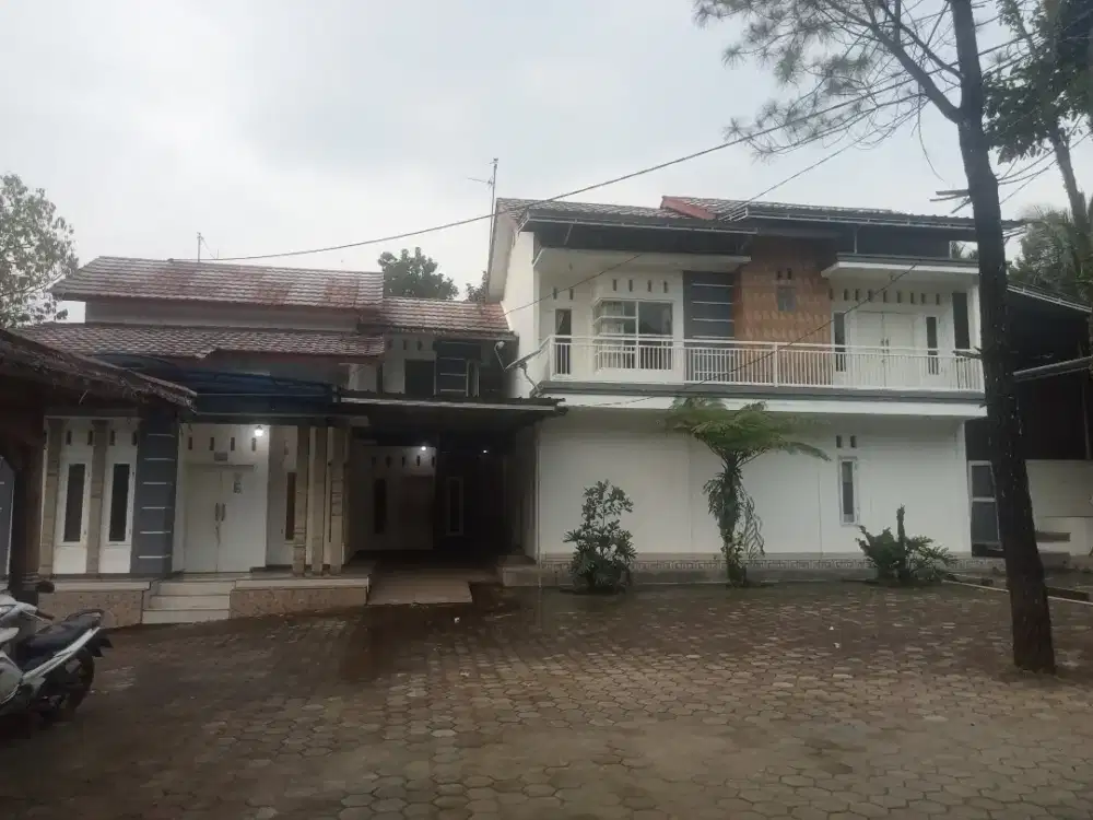 Dijual cepat rumah 2 lantai 2 rumah 2 lantai semua ss SHM