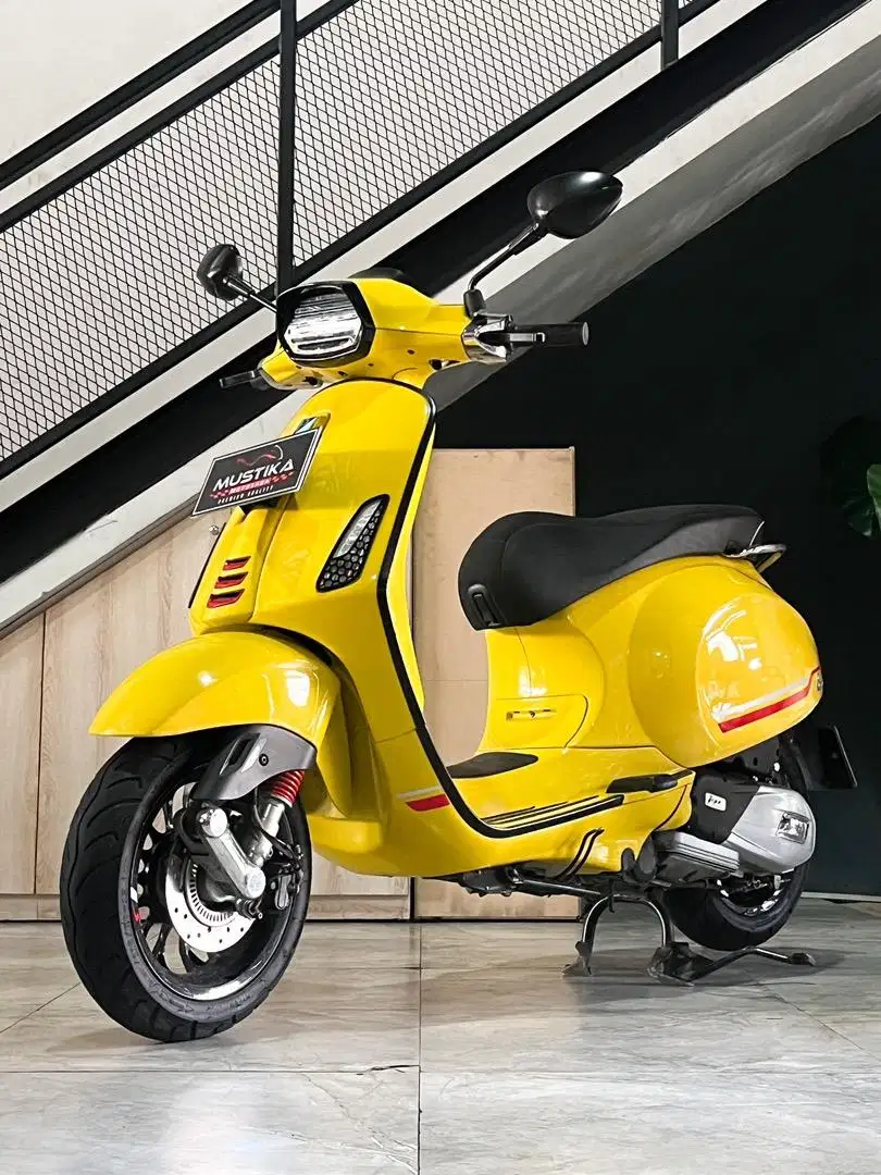 Promo Blibli 0%‼️Vespa Sprint S 150 iget ABS 2022 - Ayu Mustika