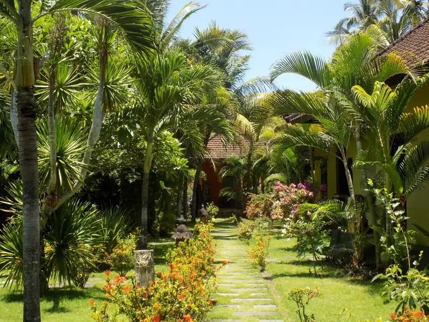 FOR URGENT SALE: Boutique Hotel 300meters to Beach in Candi Dasa, Bali