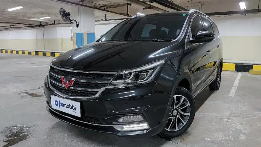 TDP 15JT Wuling Cortez 1.8 L Lux Plus Bensin-MT 2019 Hitam