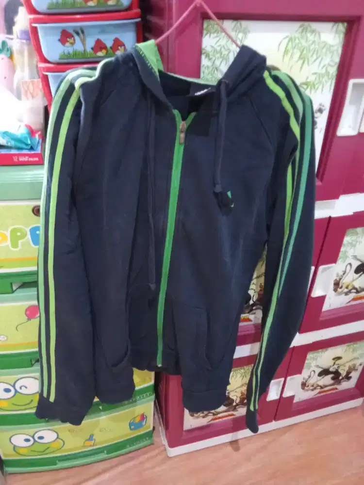 Sweater adidas list ijo ori