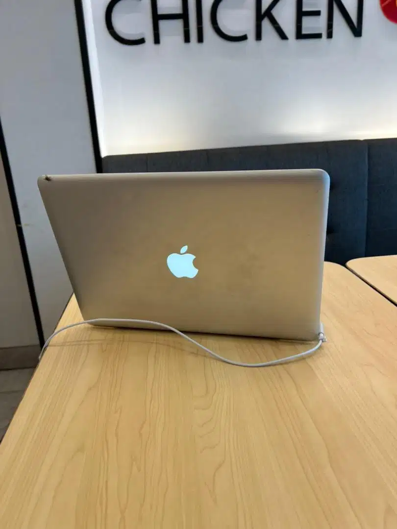 Macbook pro 13 jual cepat