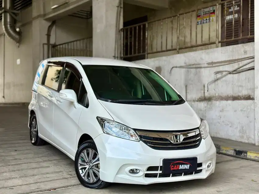 Honda Freed PSD 2014 Automatic 2015