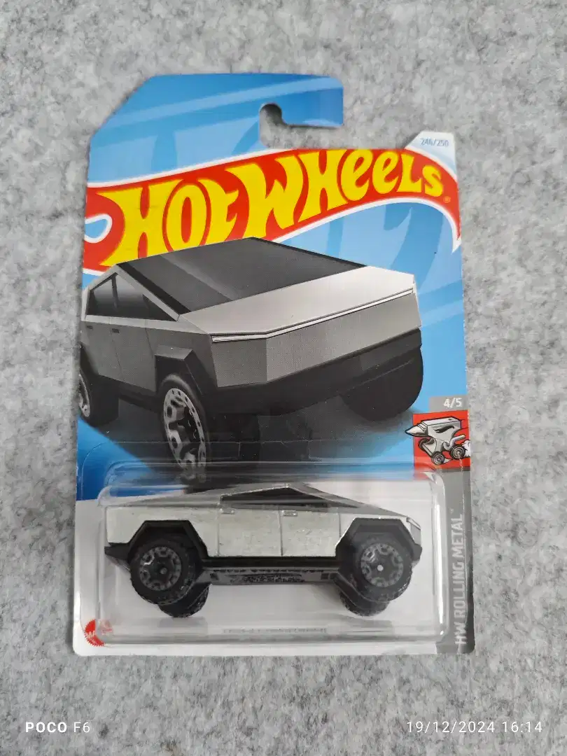 Hotwheels Diecast Tesla Cybertruck New Segel Promo