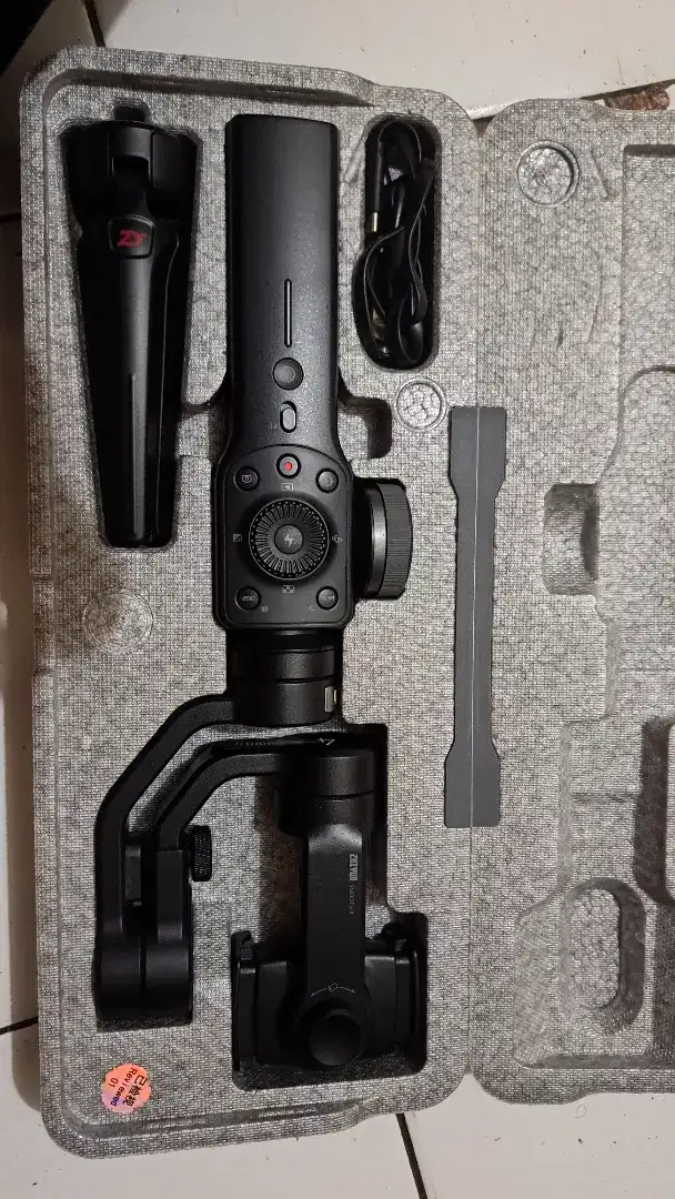ZHIYUN SMOOTH 4