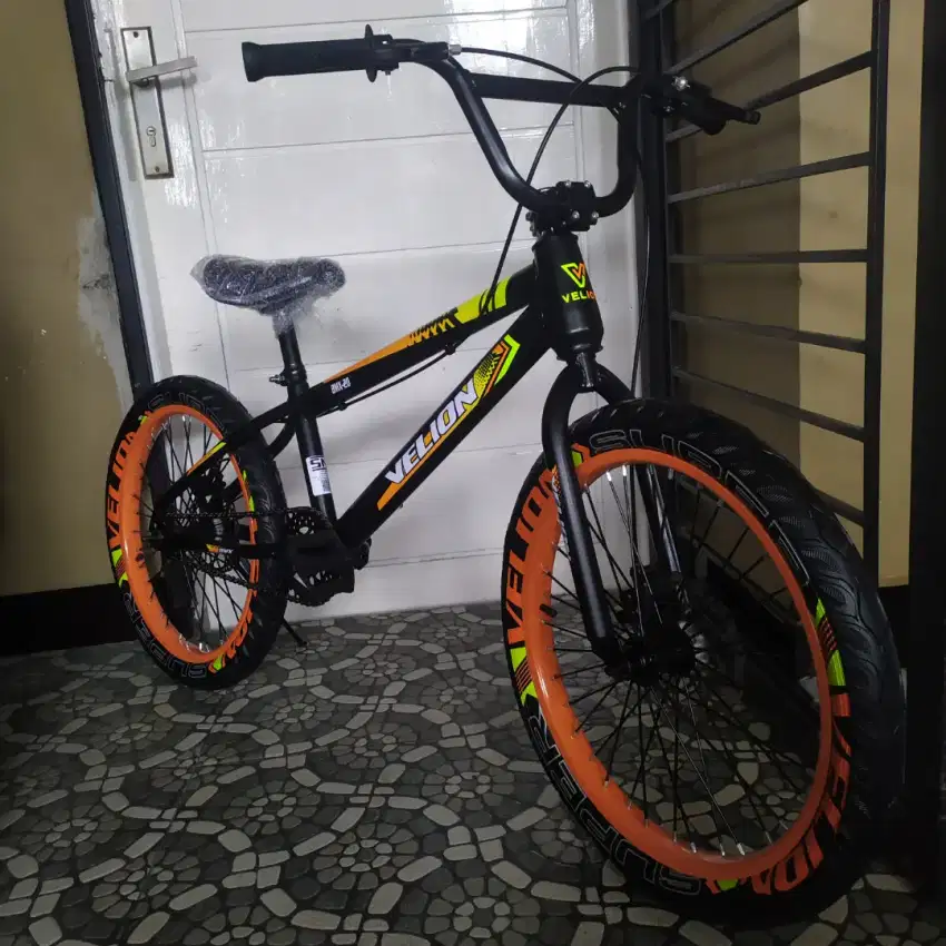 SEPEDA BMX 20
BMX 20 INCH 
SEPEDA COWOK 
SEPEDA COWOK UKURAN 20
SEPEDA