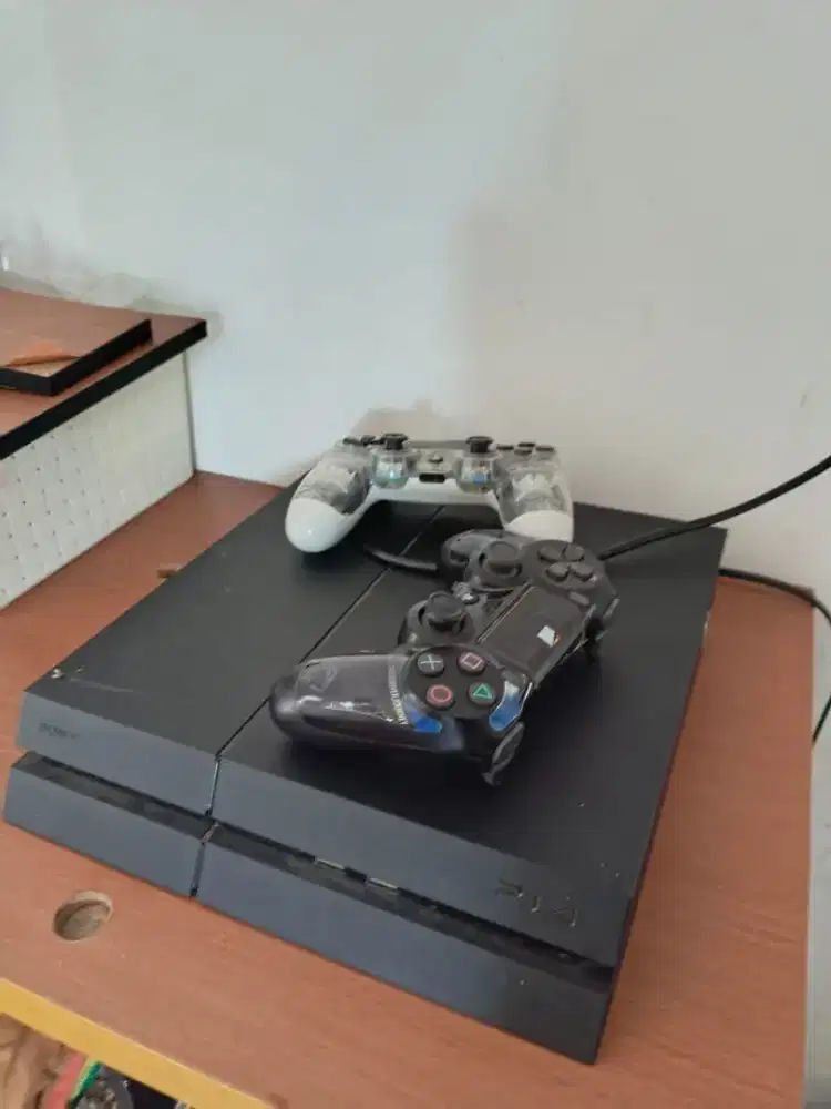DICARI YANG MAU JUAL PS4 BOLEH TAWARIN SAYA BELI LANGSUNG COD SEKARANG