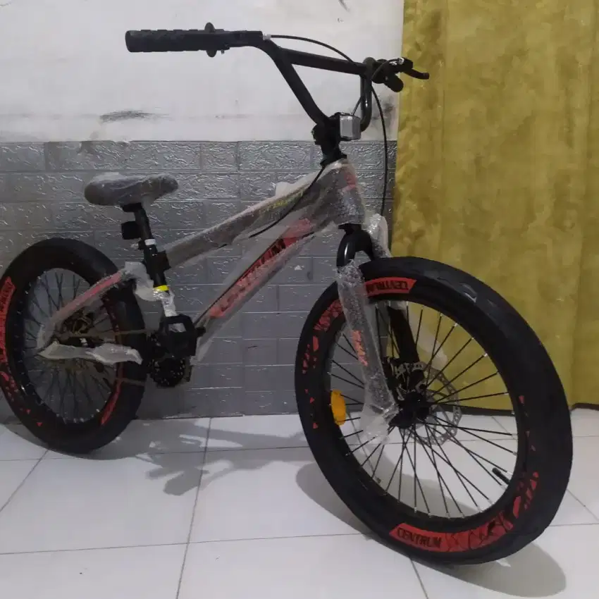 SEPEDA 20 INCH
SEPEDA BMX ANAK
SEPEDA BMX ANAK UKURAN 20
SEPEDA BMX 20