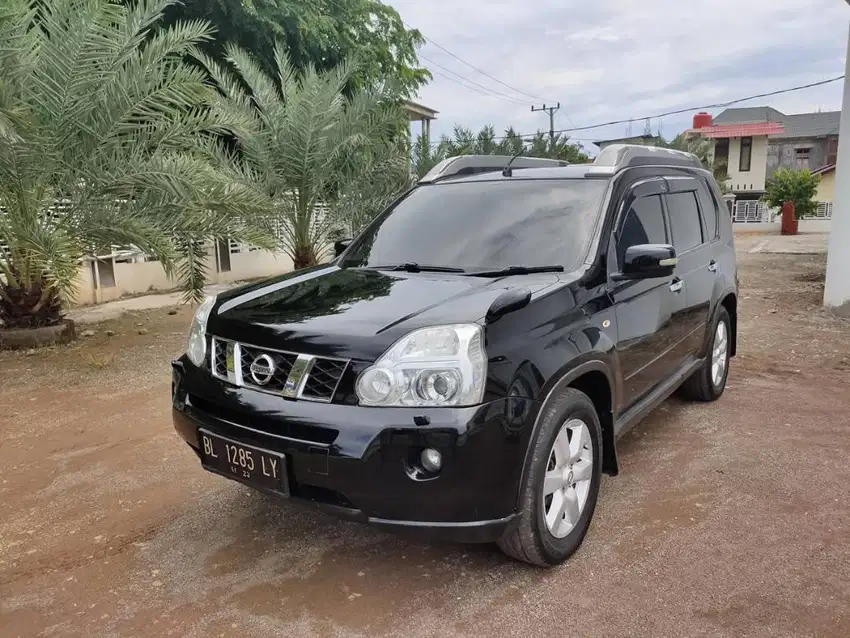 DIJUAL CEPAT NISSAN X-TRAIL TAHUN 2010