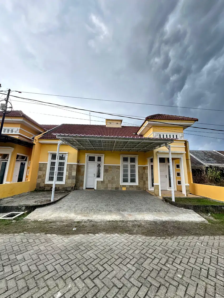 RUMAH READY SIAP HUNI DI KOMPLEK DEBANG TAMANSARI SETIABUDI MEDAN