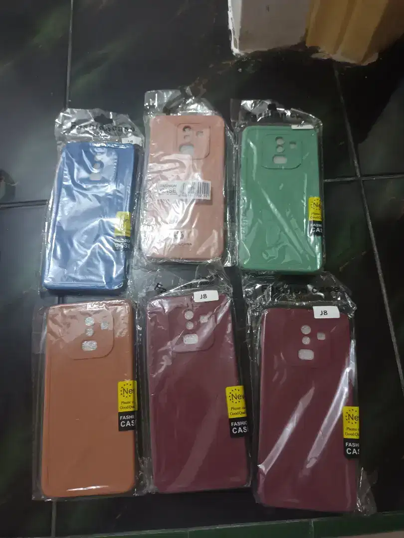 CASING SAMSUNG J8 baru