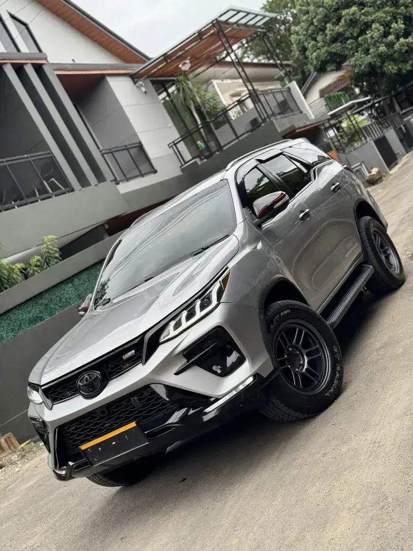 Fortuner Vrz Legender full spec