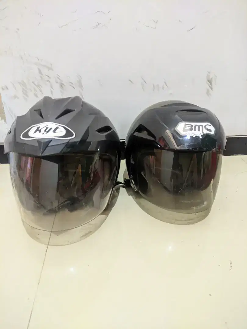 Helm kyt ukuran S dan BMC