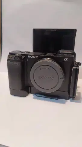 Kamera Sony Alpha 6400 (Body only)