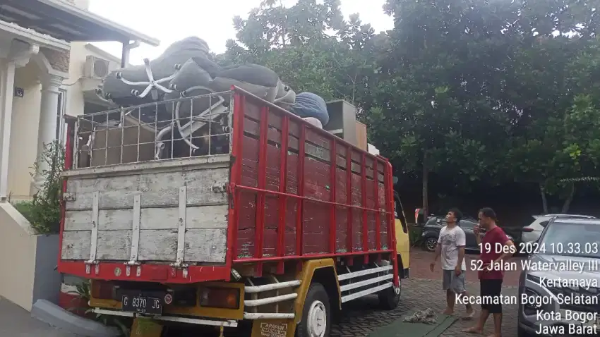 Sewa truk pindahan rumah kantor apartement kos2an gudang dll