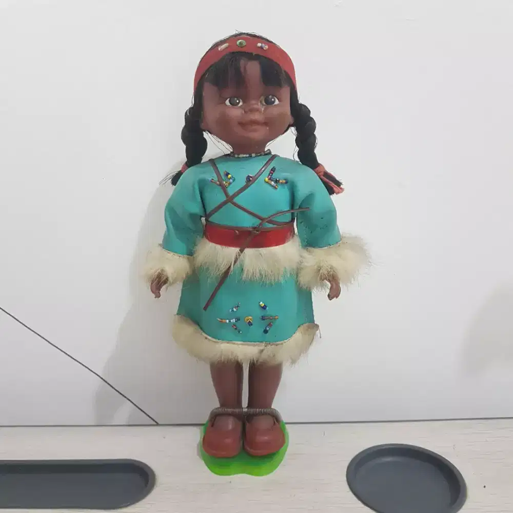 Pajangan Boneka Vintage Amerika India Native Indian Doll Babies Back