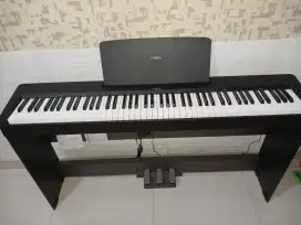 Yamaha P145 B Piano Digital