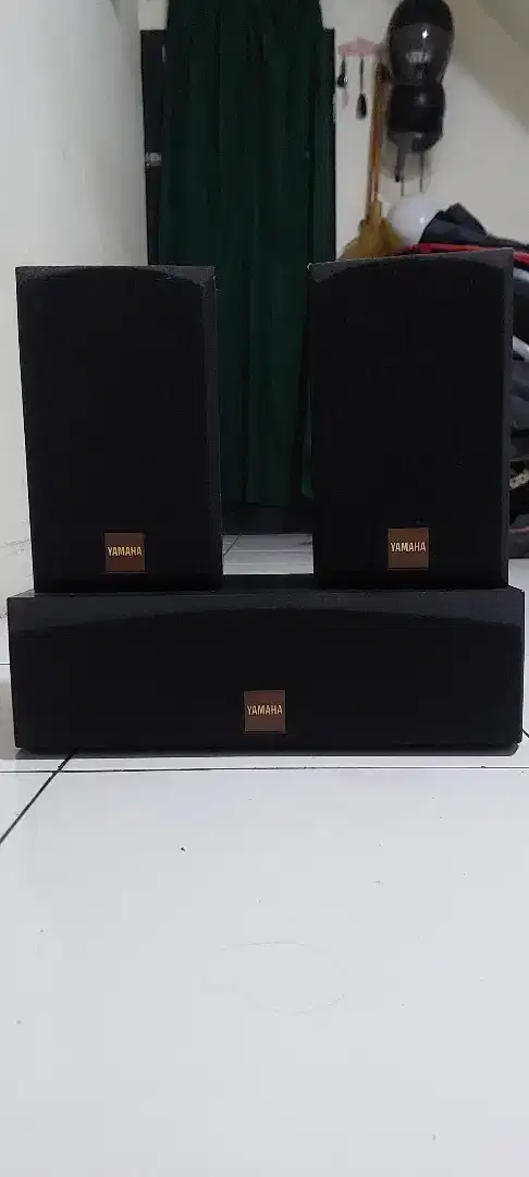 Bismillah jual speaker surroud dan center nya yamaha NS E40