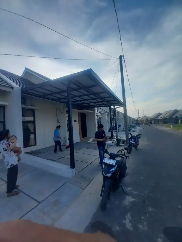 Kanopi dan rangka atap baja ringan