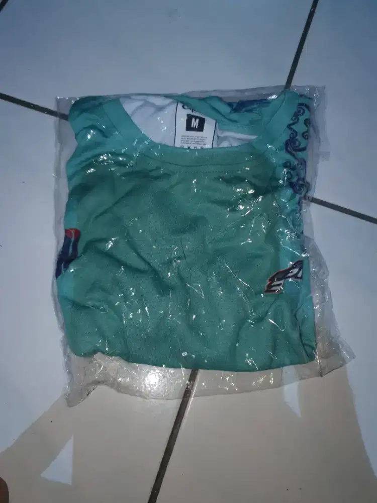Jersey Lengan Pendek Ukuran M