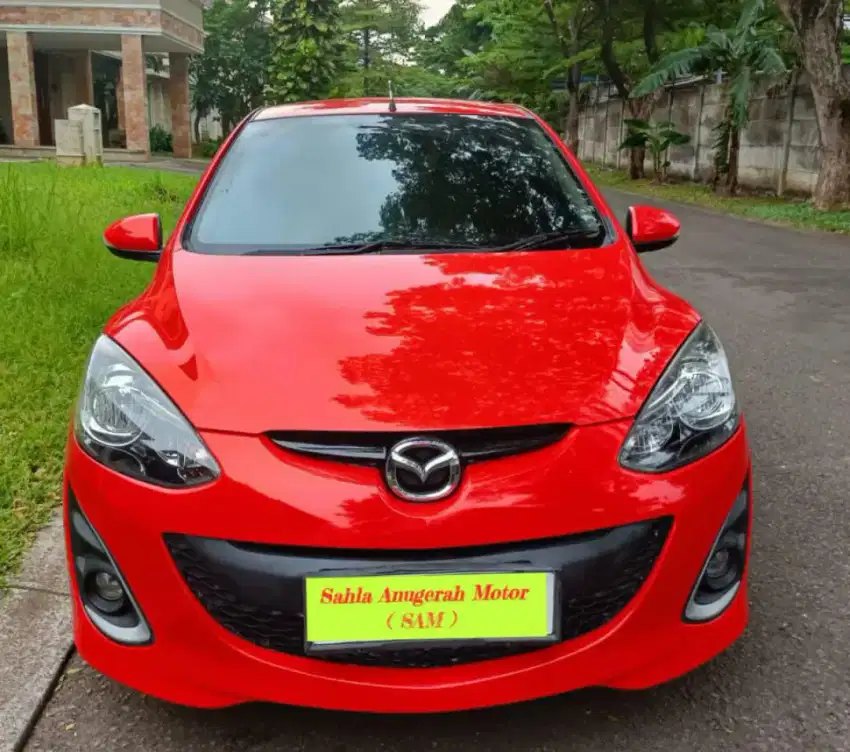 Mazda 2 Rz matik 2013 dp minim