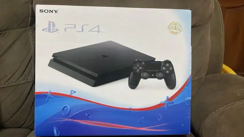 DI cari PS4 saya mau beli yang mau jual boleh tawarin saya lgcari PS 4