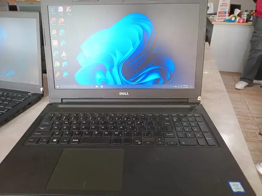 Dell 15 vostro 3658 (i5-7th/8GB/1TB HDD)