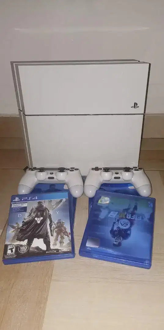 PS 4  playstation 4