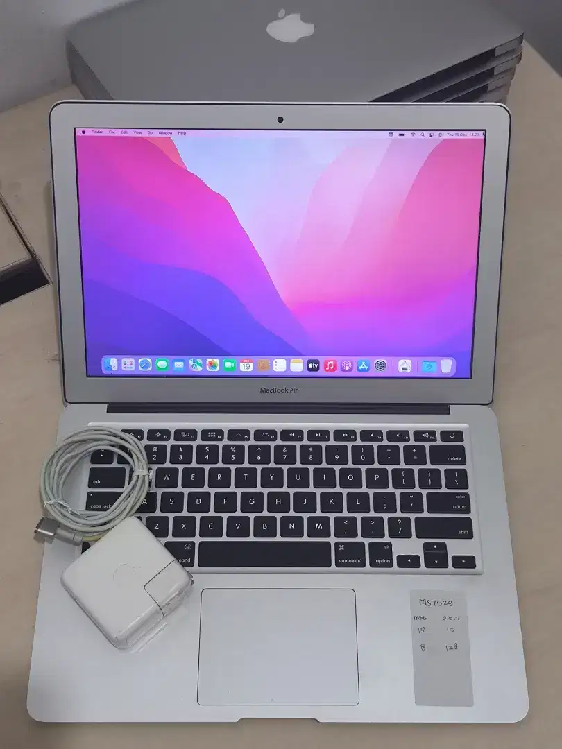 Apple MacBook Air 2017 13 inch , Second Original