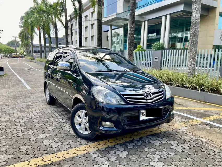 Toyota Innova 2.5 (Diesel) G 2009 / 2010 MT Manual, Sangat terawat