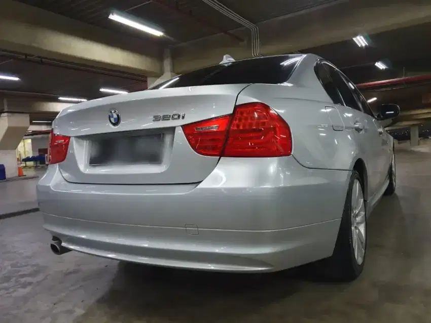 Bmw 320i E90 LCI Km19Rb 2012 FullOriginal SepertiBaru Gressss Istimewa