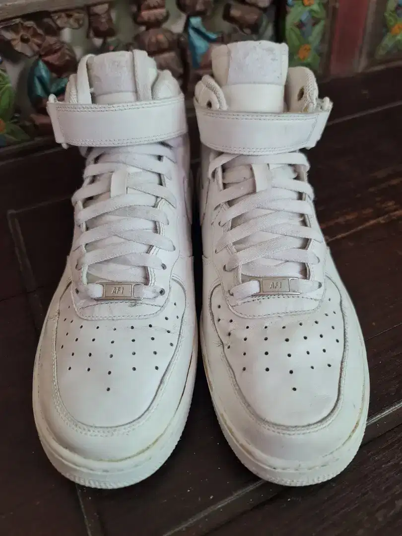009. Sepatu Nike Air Force 1 High  White, Size: 44.5
insole: 28.5