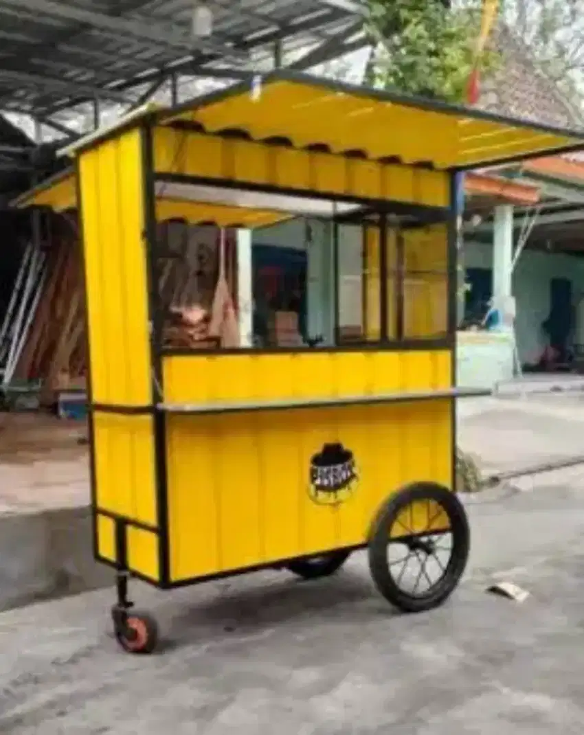 Steling boot container salwa