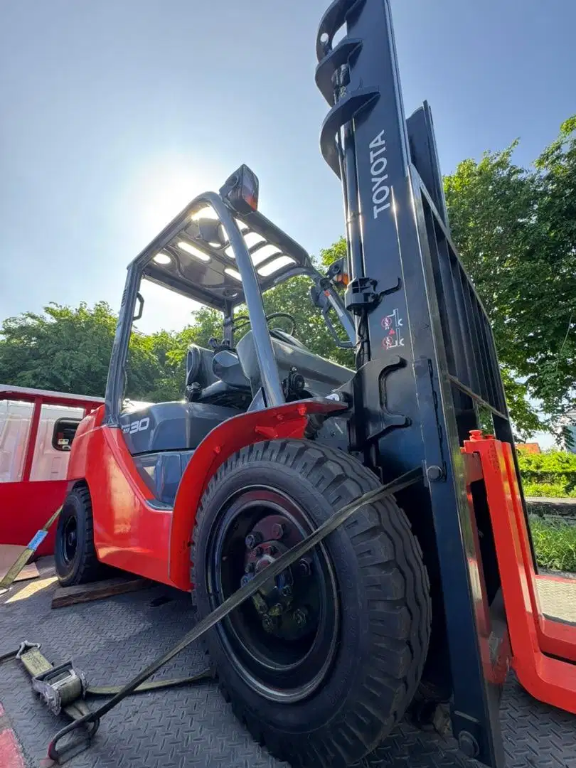 Forklift Toyota Bekas 3 Ton