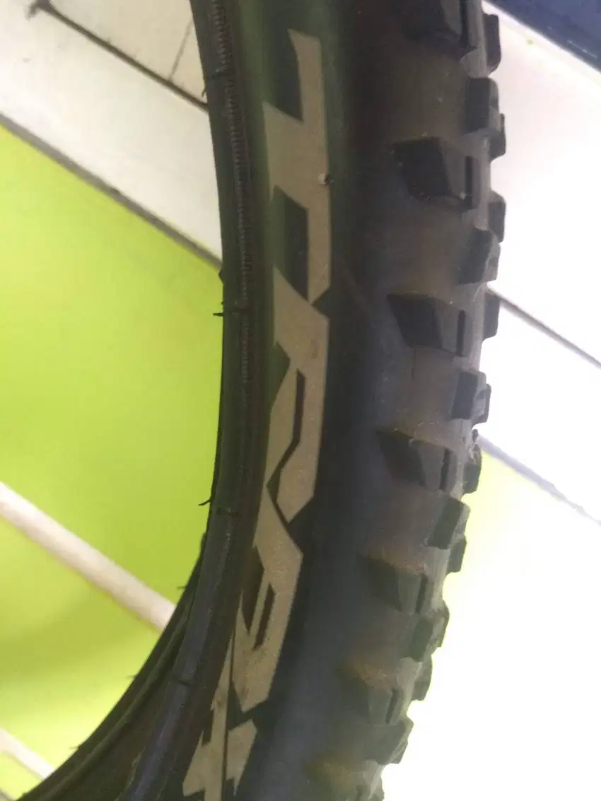 BAN LUAR SEPEDA DELI TIRE TRAX 650B UKURAN 27.5 X 2.10