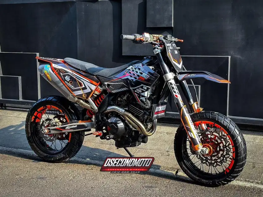 SUPERMOTO 2 SILINDER KTM MESIN NINJA FULL SPEC FMF SHINKO