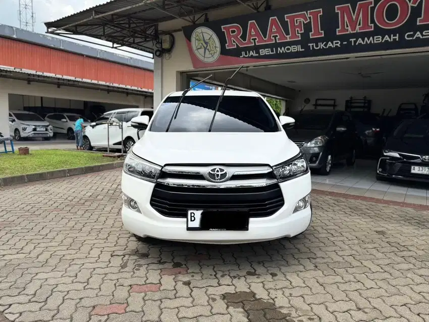 Kijang Innova Reborn 2.0 V AT 2017 Putih