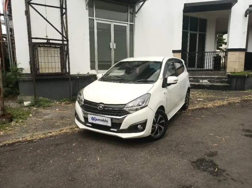 Pajak Panjang - DAIHATSU AYLA 1.2 R BENSIN A/T 2018 PUTIH