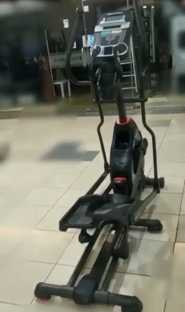 Elliptical cross trainer schwinn