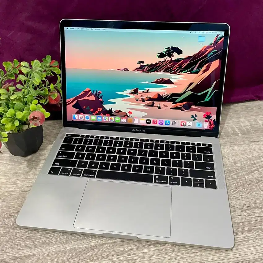 MacBook Pro 13inch 2017 NTB i5 8/128