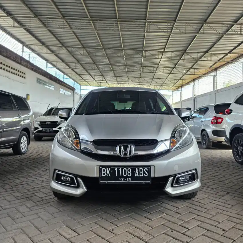 (Tdp 17juta) Mobilio E 1.5 2015 M/T Silver