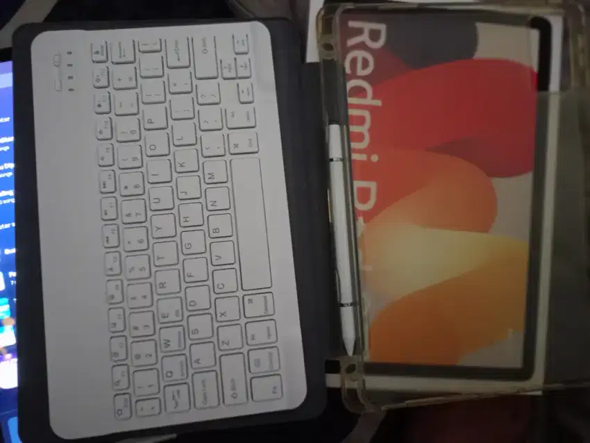 Redmi Pad SE 11 inchi (mulus like new)