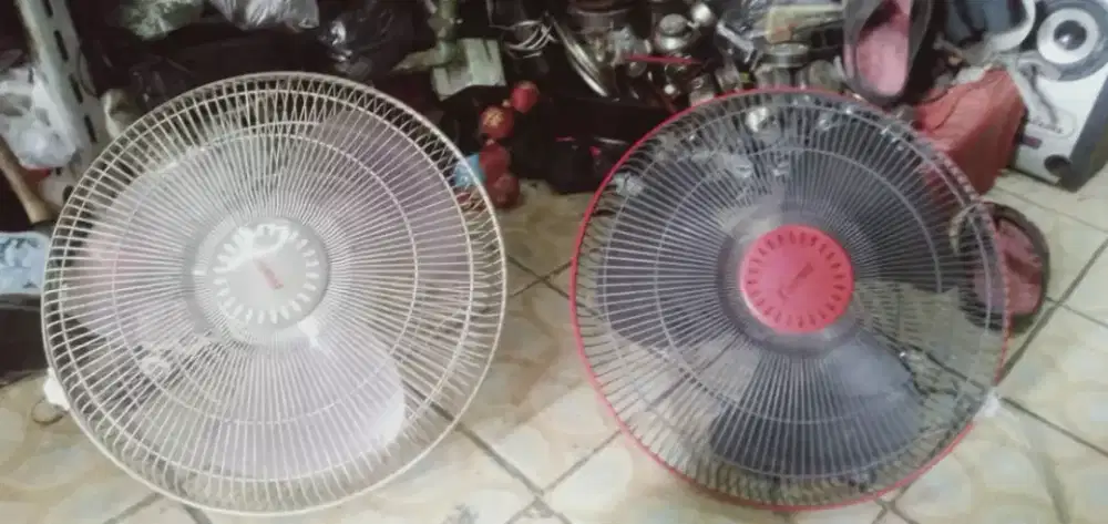 Slhkn plh slh 1,dr kipas angin lantai cosmos uk 12 normal non kaki