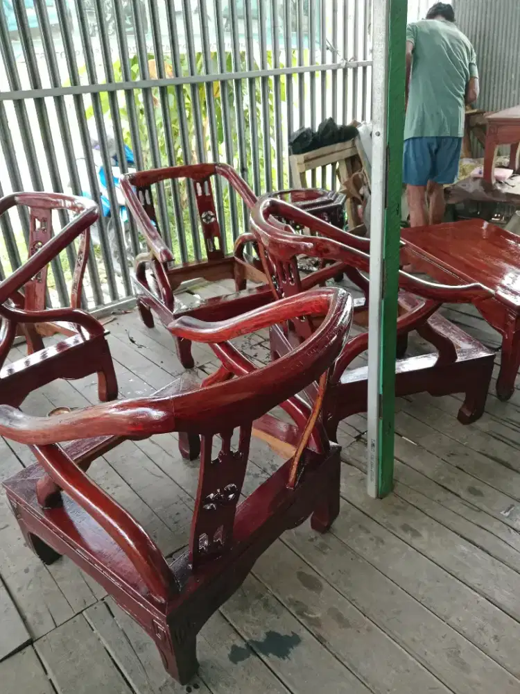 Membuat sarung jok baru lengkap sama bongkar pasang nya atau menganti