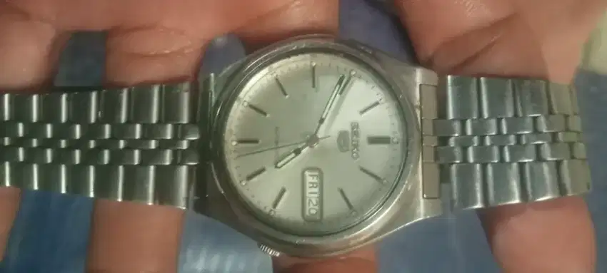 Jam tangan Seiko 5  Otomatis